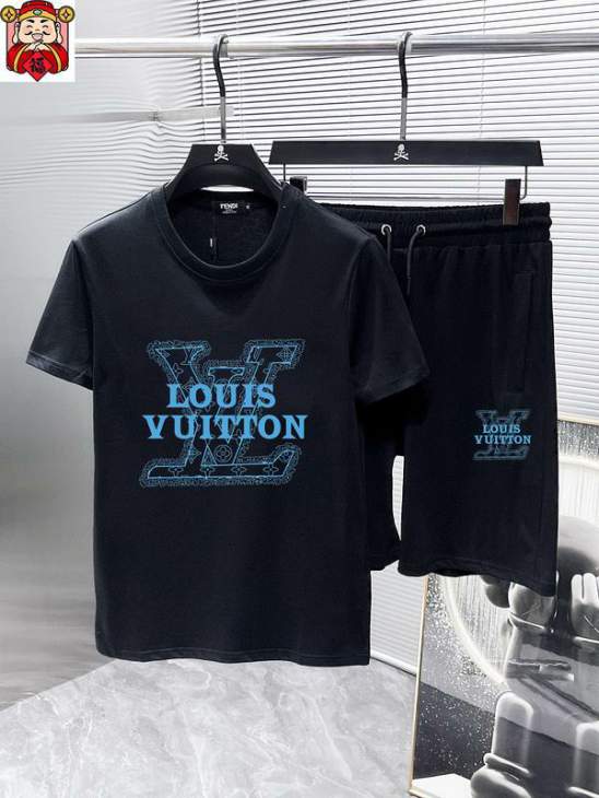 Picture of LV Shirt Pant Suits _SKULVM-5XLkdtr19023680